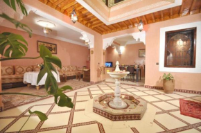  Riad La Famille  Марракеш
